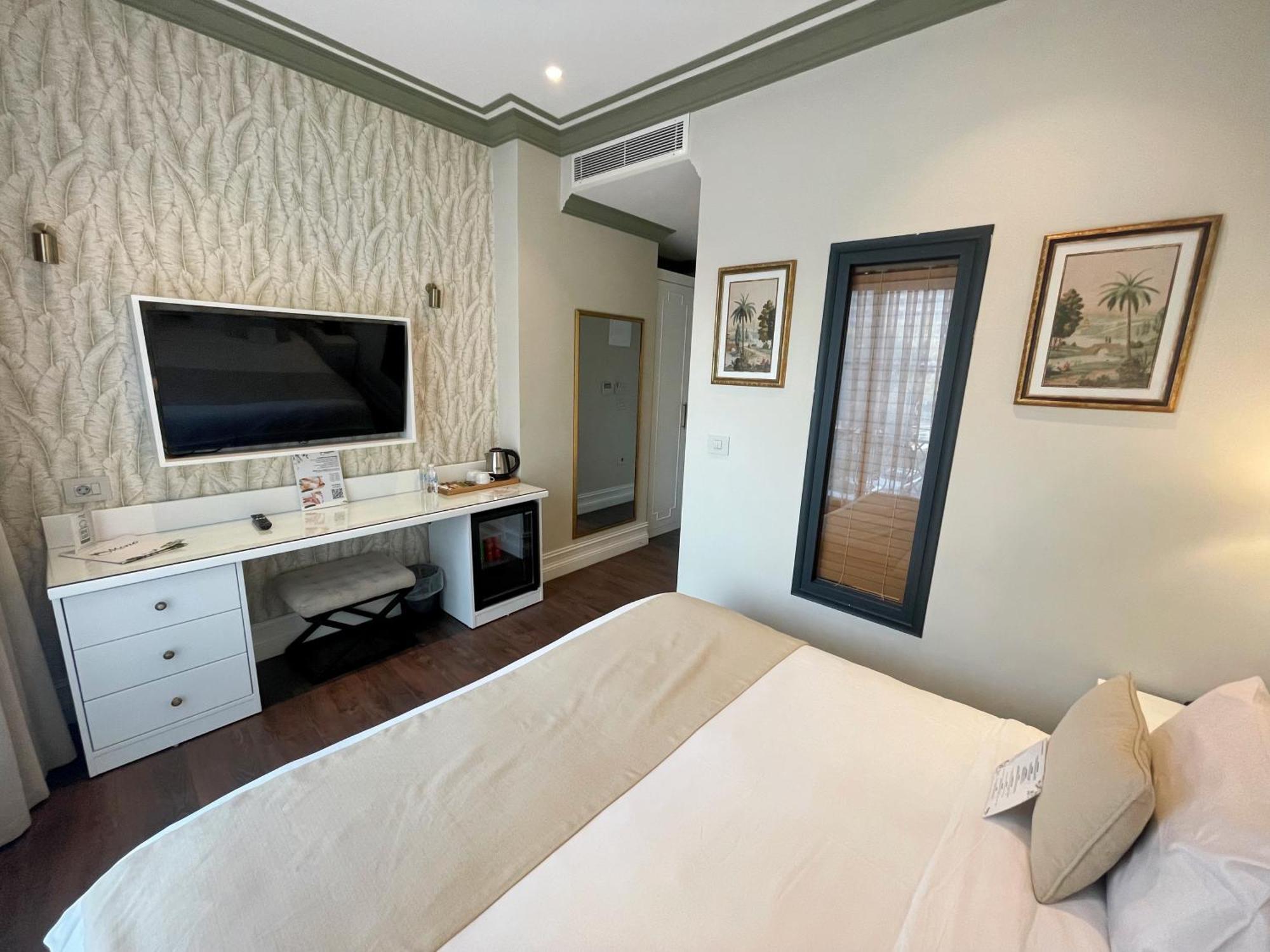 Dbd Hotel Bayrakli Измир Екстериор снимка