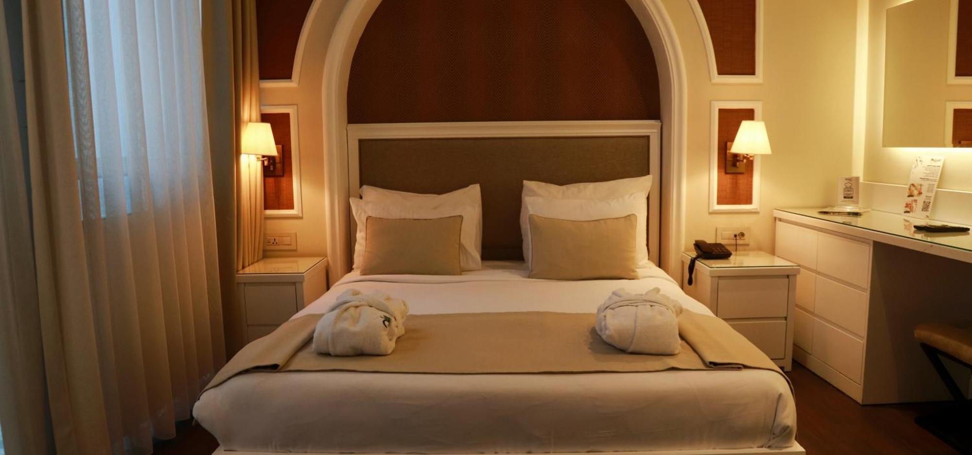 Dbd Hotel Bayrakli Измир Екстериор снимка